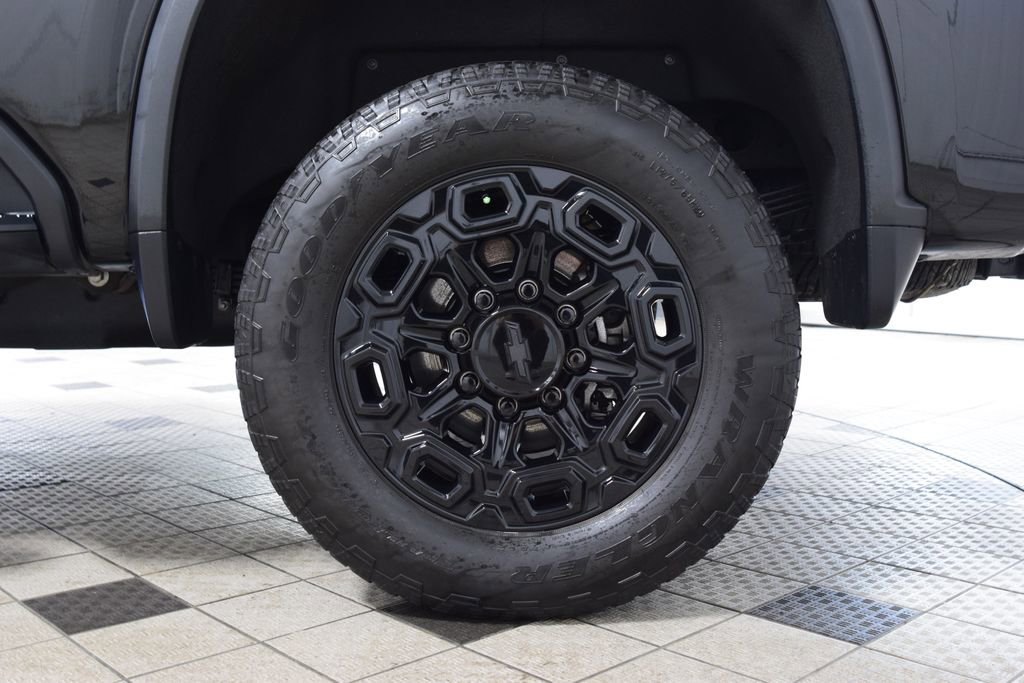 Used 2024 Chevrolet Silverado 2500 LTZ w/ LTZ Plus Package image 31