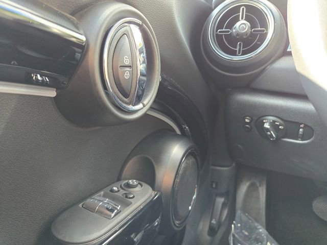 Used 2023 MINI Cooper SE FWD image 18