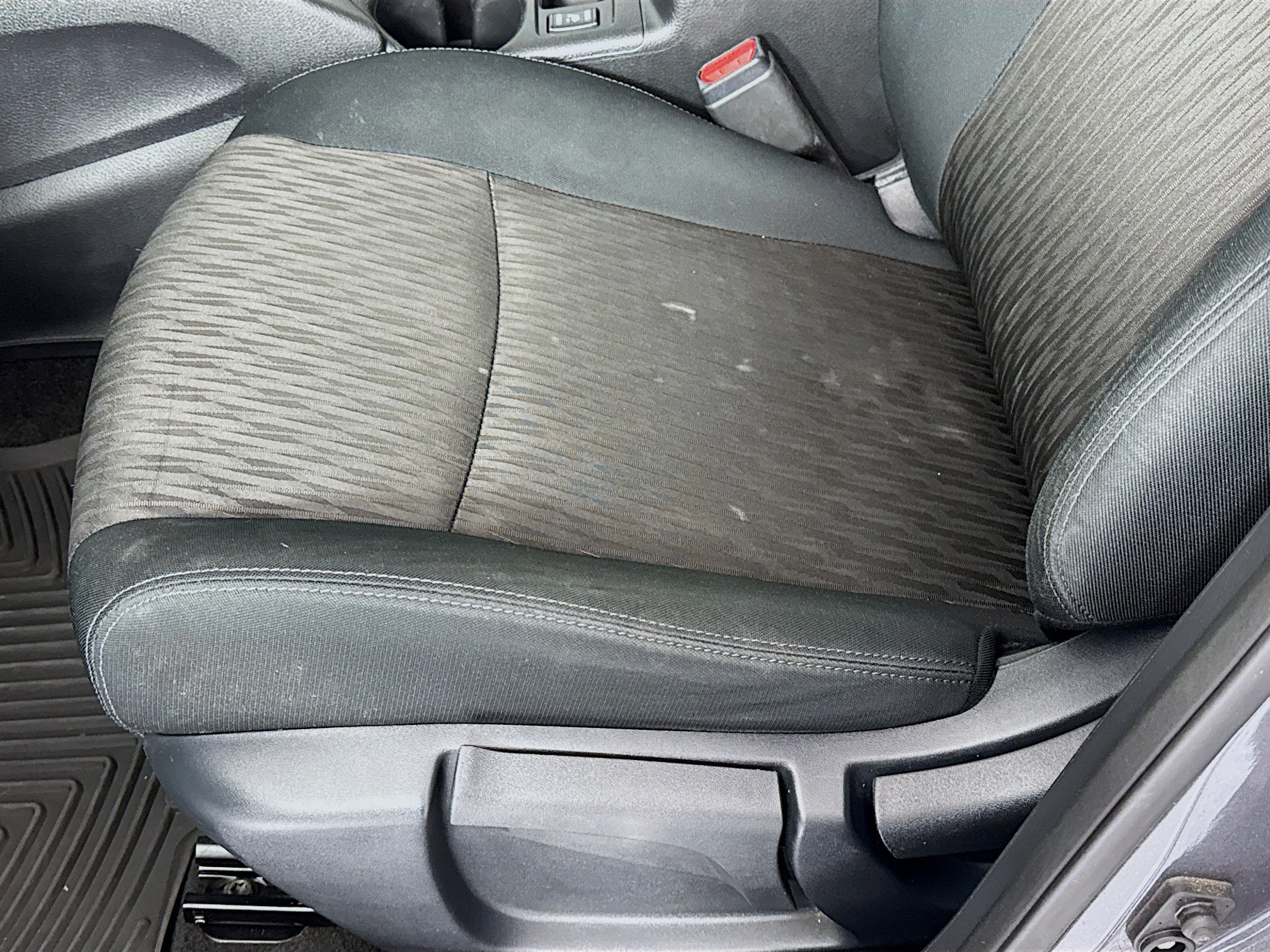Used 2018 Nissan Rogue FWD image 18