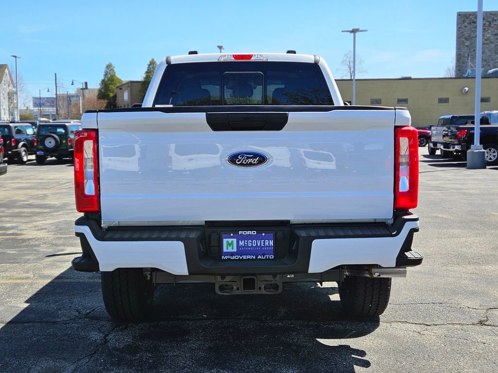 New 2026 Ford F250 4x4 Crew Cab Super Duty image 39