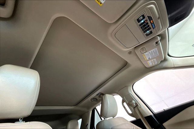 Used 2020 Ford Explorer Limited image 22