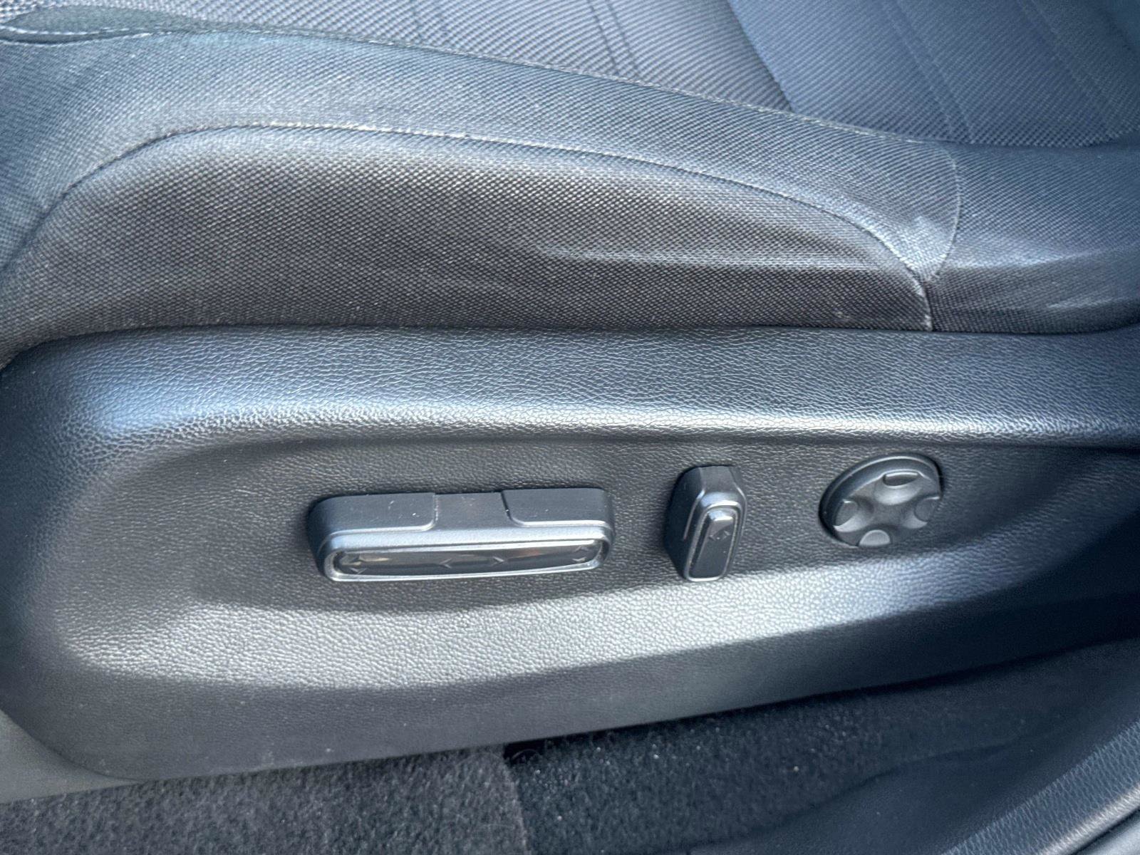 Certified 2022 Honda CR-V EX image 20