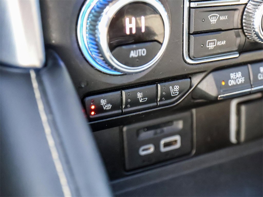 Used 2021 GMC Yukon XL SLT w/ SLT Premium Package image 36