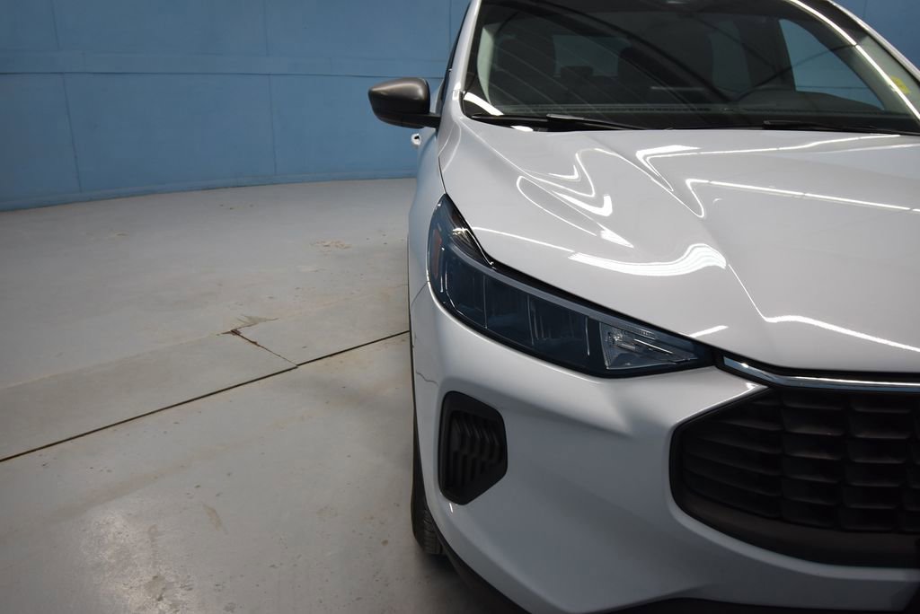 Used 2025 Ford Escape Active image 37