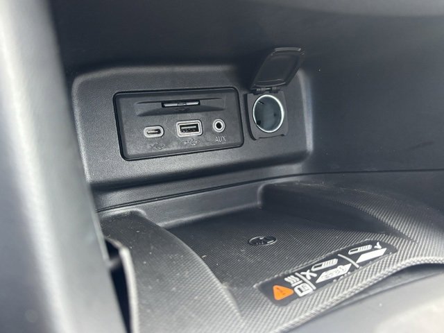 Used 2021 Chevrolet Equinox Premier image 34