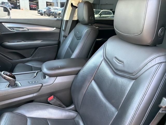 Used 2018 Cadillac XT5 Luxury w/ Driver Awareness Package AWD/4WD image 20