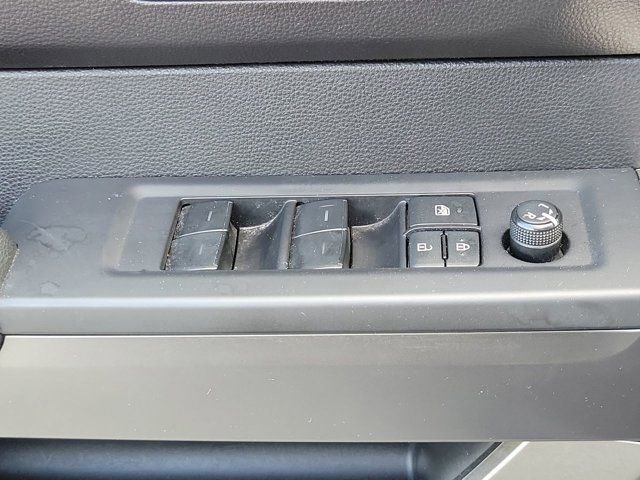 Used 2022 Toyota Tundra SR5 image 29