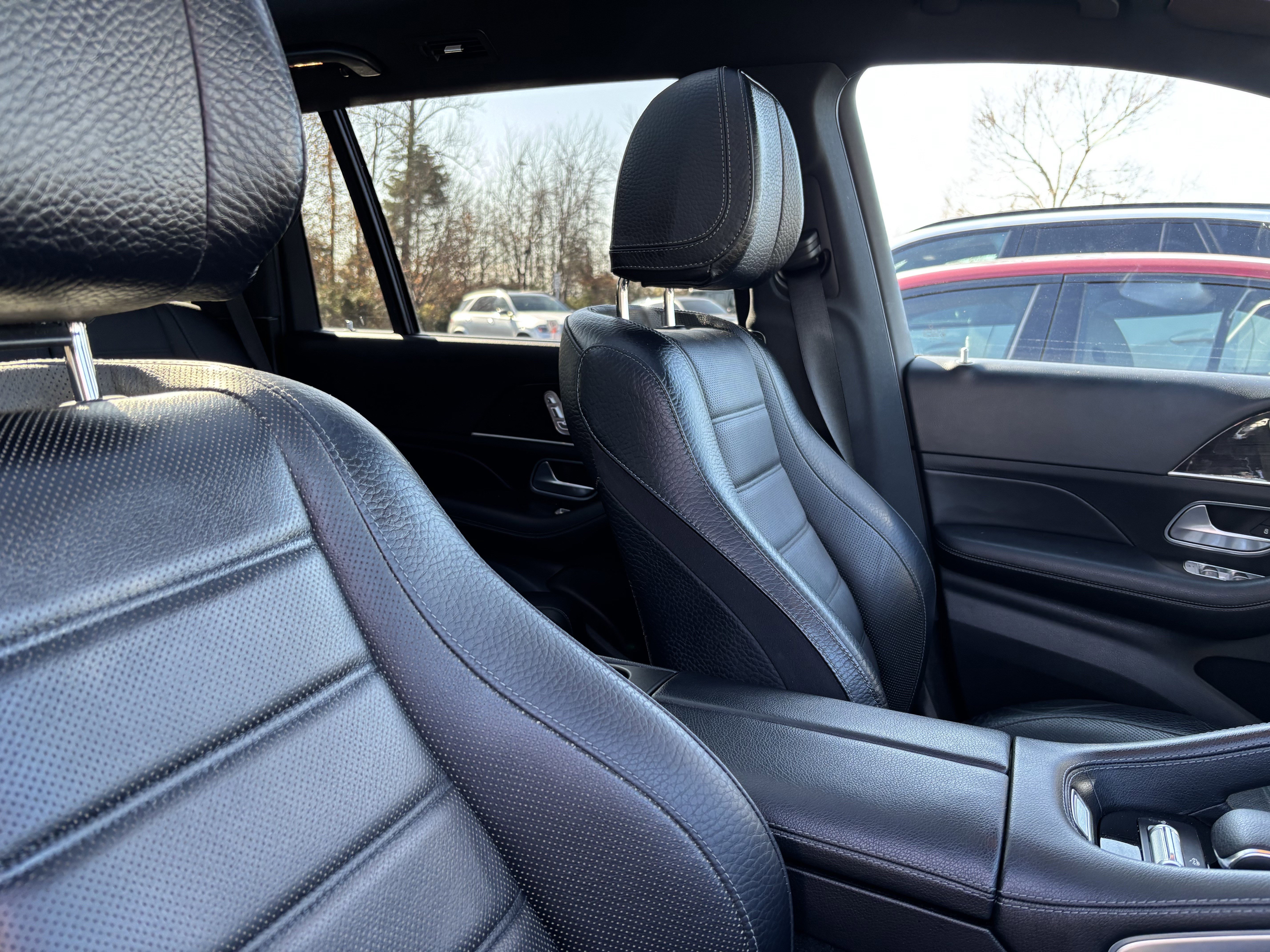 Used 2021 Mercedes-Benz GLS 580 4MATIC image 35