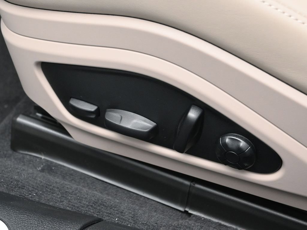New 2026 Porsche Panamera RWD image 15