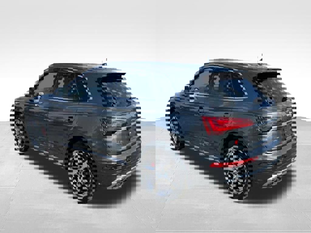 Used 2022 Audi SQ5 Premium Plus w/ Premium Plus Package image 4