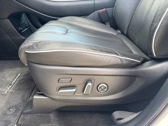 Used 2023 Hyundai Palisade Limited w/ Cargo Package image 24