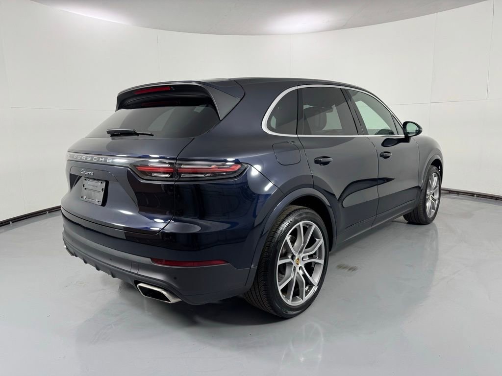 Used 2022 Porsche Cayenne AWD/4WD image 6