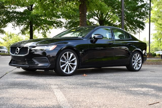 Used 2019 Volvo S60 T5 Momentum w/ Multimedia Package FWD image 3