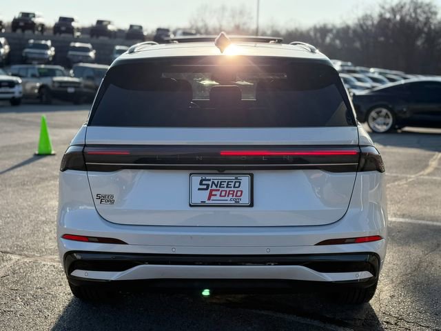 Used 2024 Lincoln Nautilus Black Label w/ Jet Appearance Package (87T) image 6