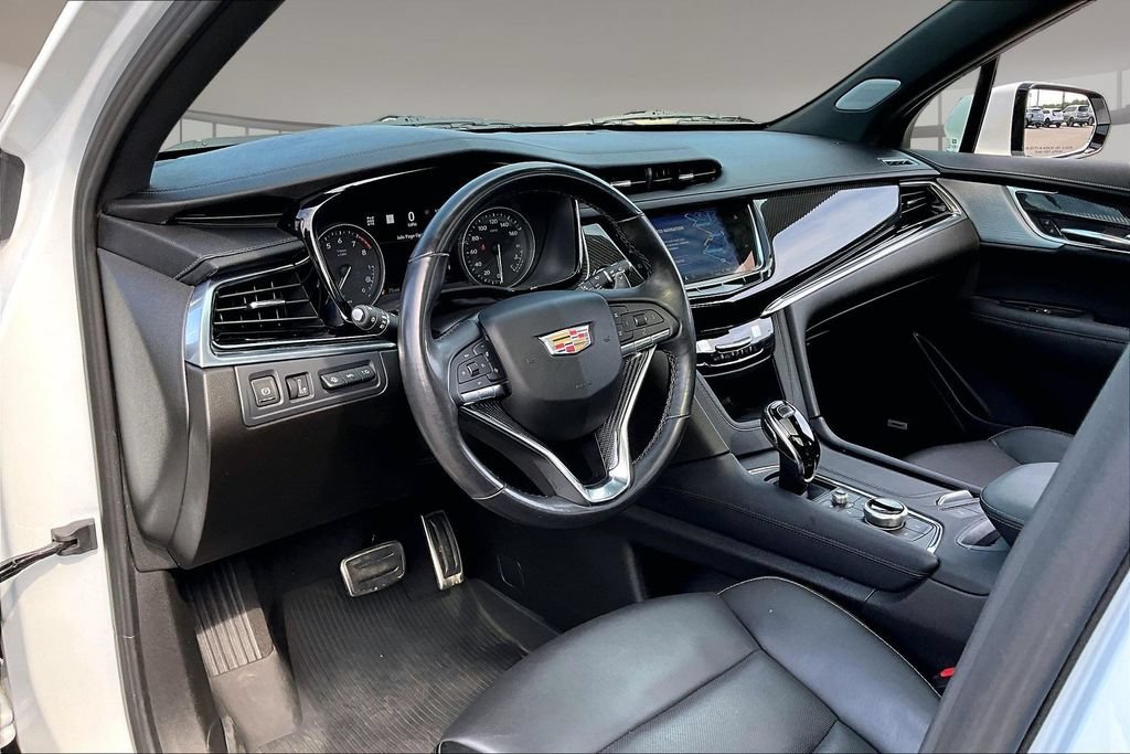 Certified 2024 Cadillac XT6 Sport w/ Technology Package AWD/4WD image 13