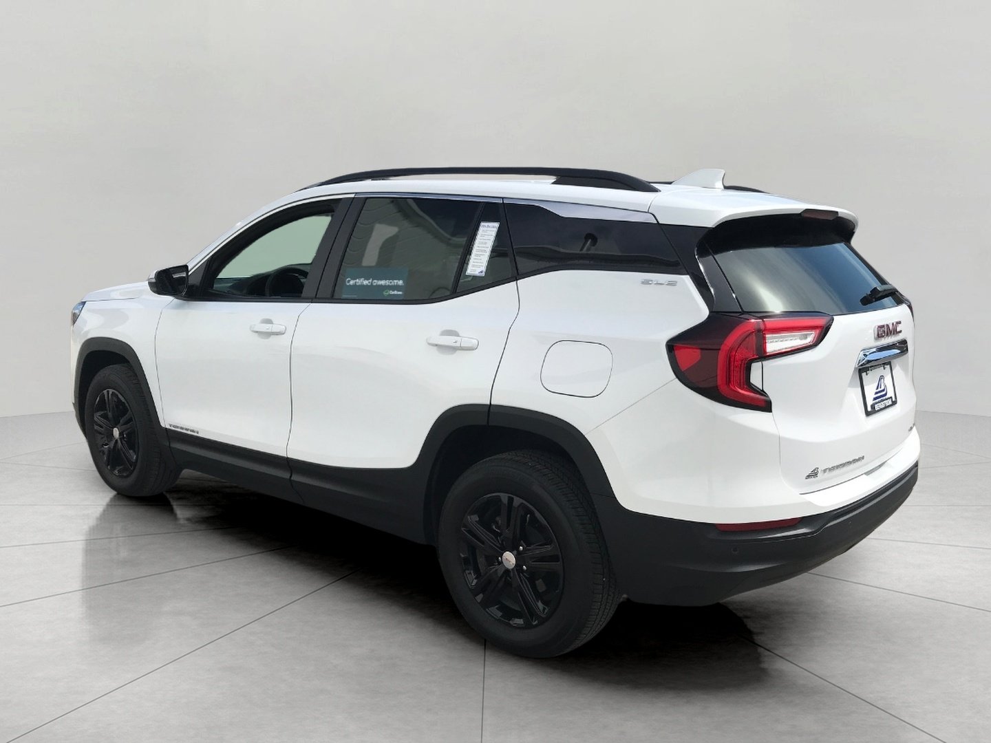Certified 2024 GMC Terrain SLE w/ Driver Convenience Package AWD/4WD image 8