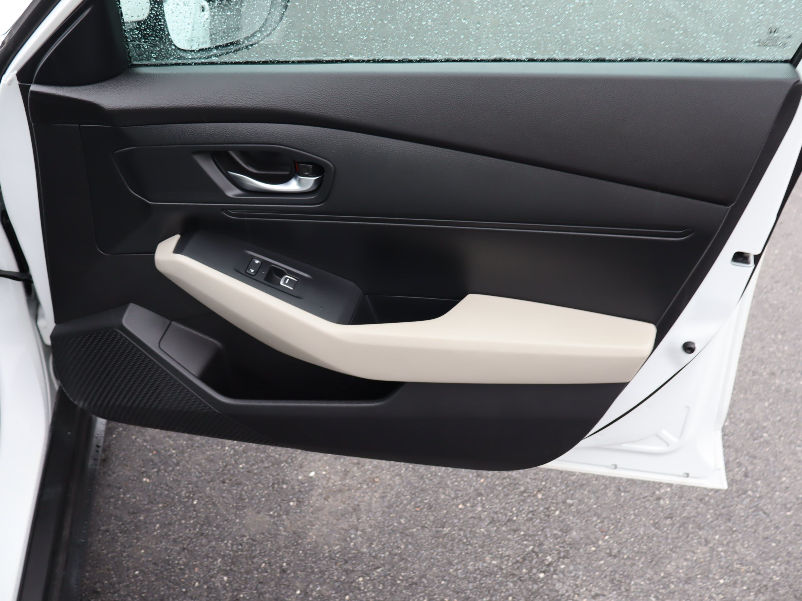 Used 2023 Honda Accord LX image 34