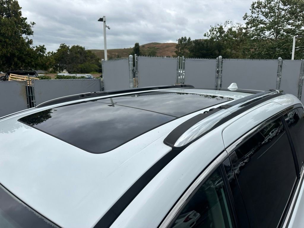 Used 2018 Chrysler Pacifica Limited FWD image 8