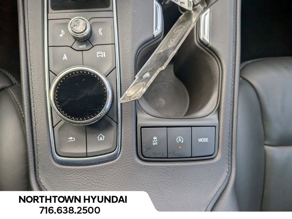 Used 2025 Cadillac XT4 Premium Luxury image 18