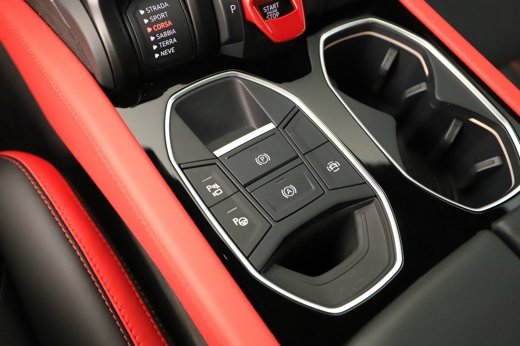 Used 2025 Lamborghini Urus SE AWD/4WD image 31