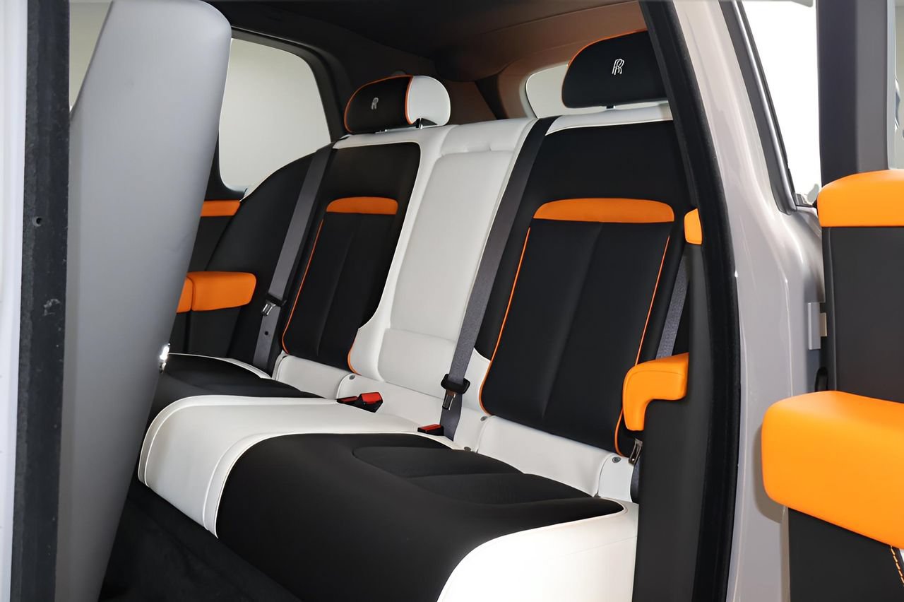 New 2026 Rolls-Royce Cullinan AWD/4WD image 17