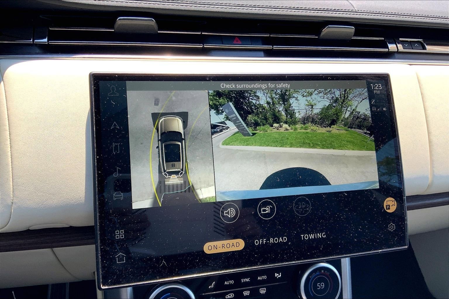 Used 2023 Land Rover Range Rover SE AWD/4WD image 26