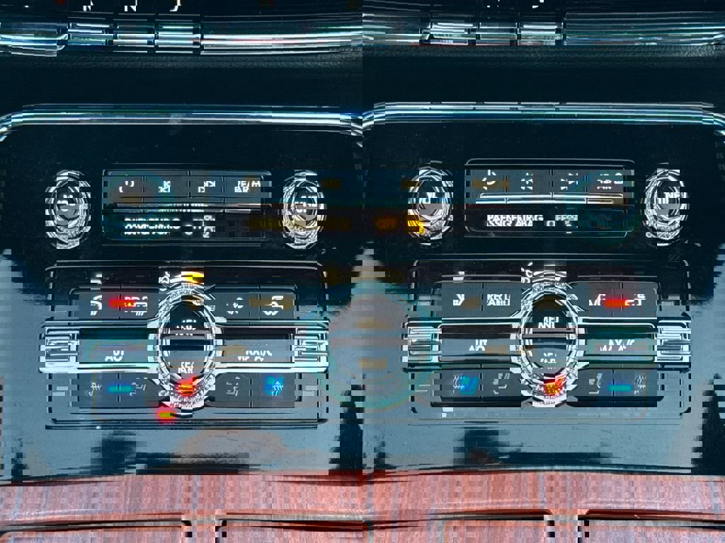 Used 2024 Lincoln Navigator Reserve image 27