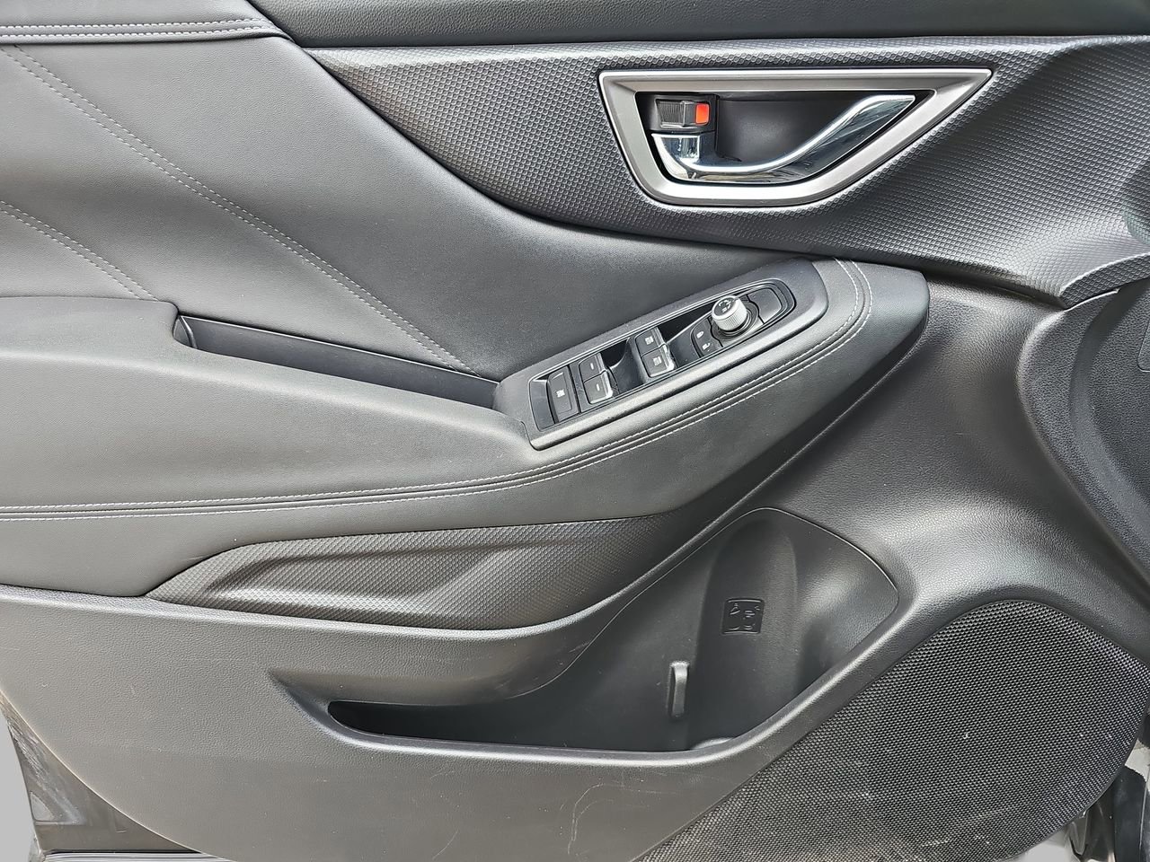 Used 2019 Subaru Forester Limited image 32