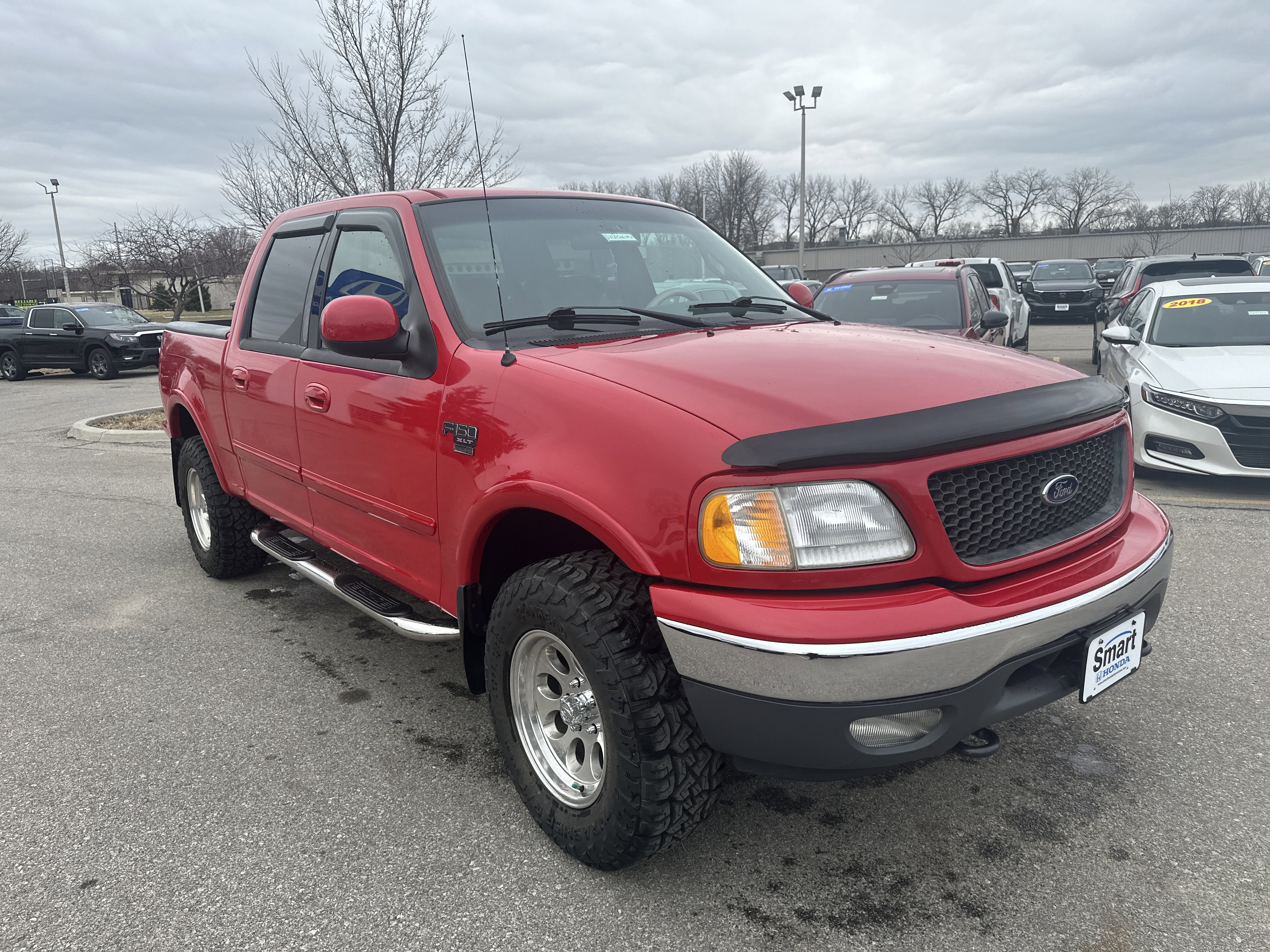 Used 2001 Ford F150 XLT image 2