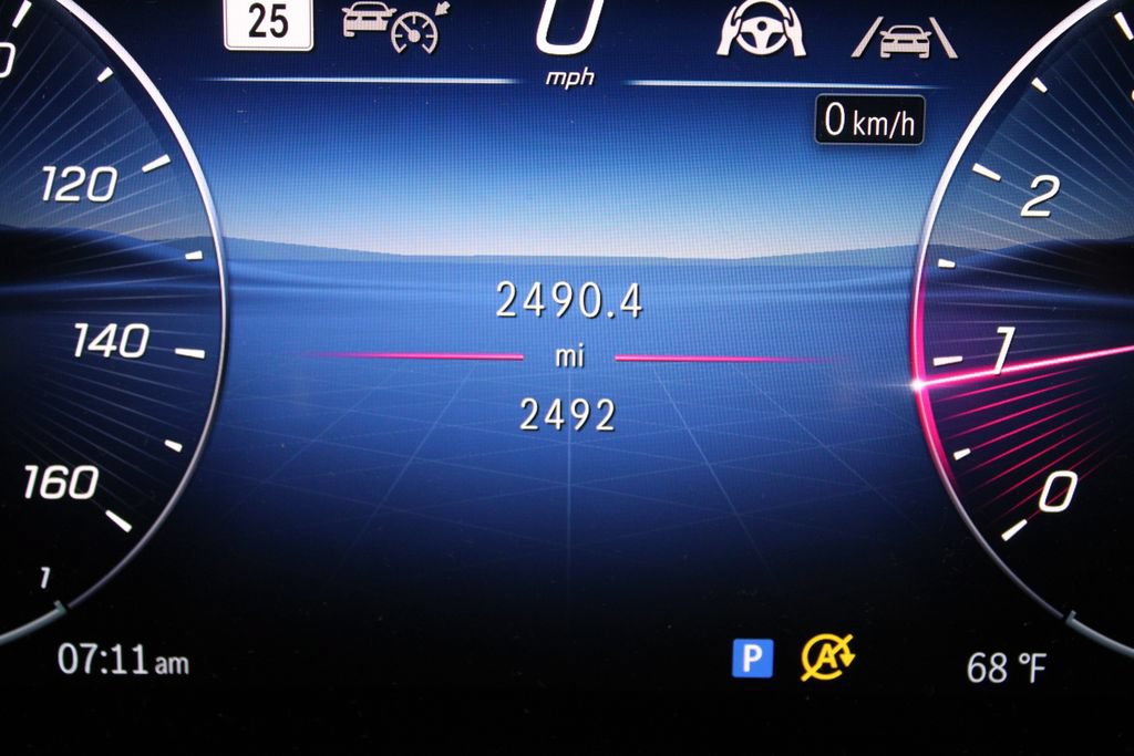 Used 2026 Mercedes-Benz C 300 4MATIC Sedan image 2