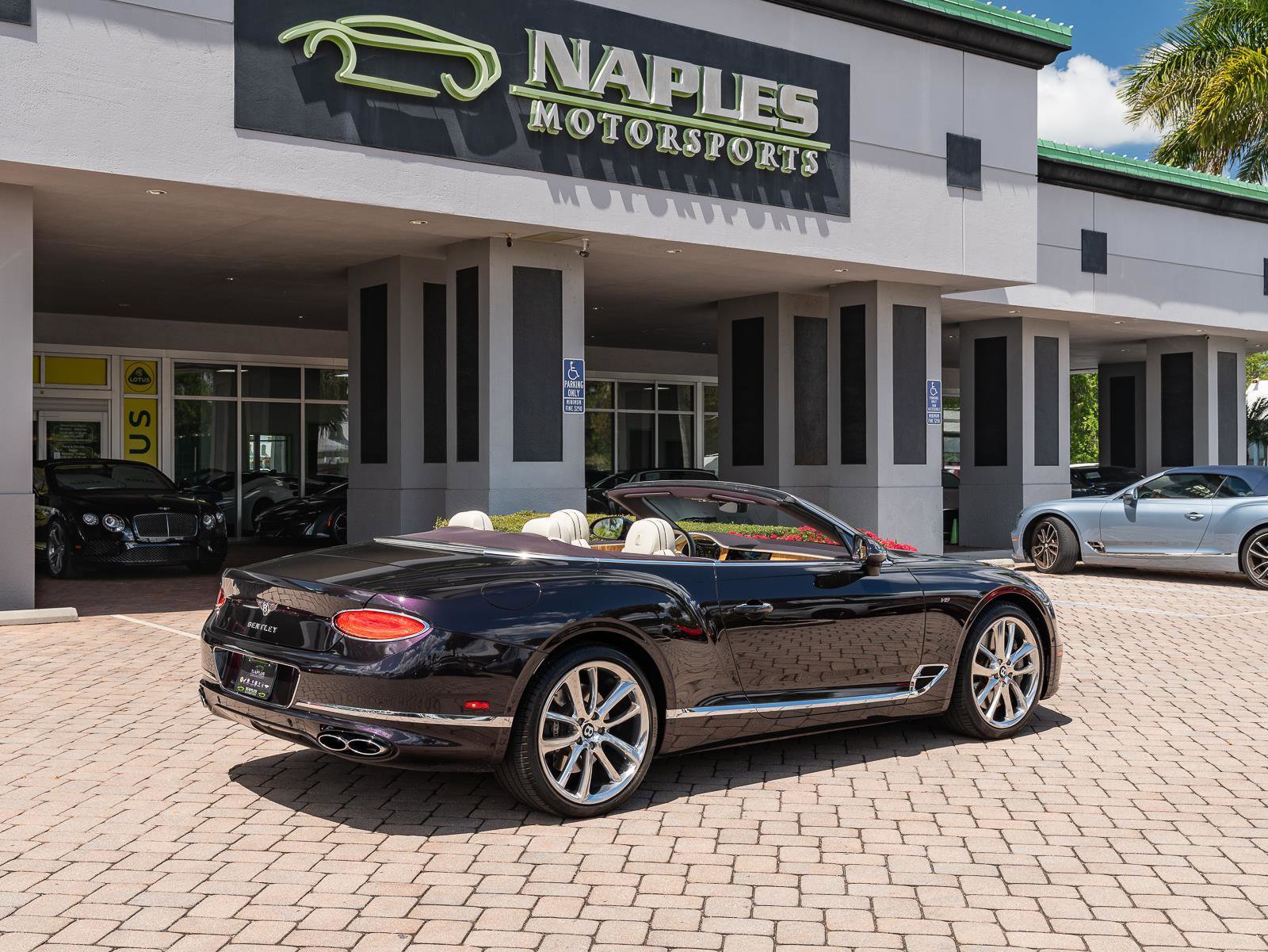 Used 2022 Bentley Continental GT Mulliner AWD/4WD image 54