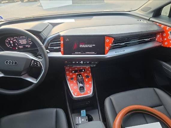 Used 2023 Audi Q4 e-tron Premium Plus w/ Premium Plus AWD/4WD image 17