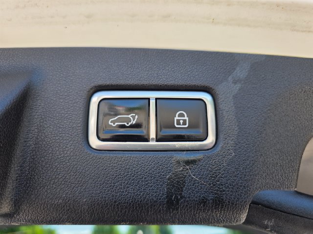 Used 2021 Kia Sorento SX AWD/4WD image 11