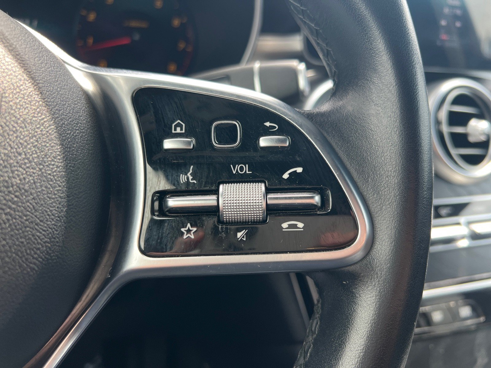 Certified 2022 Mercedes-Benz GLC 300 image 26