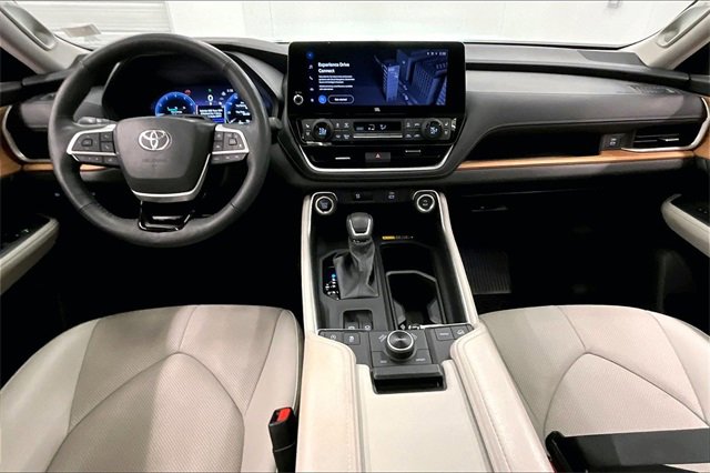 Used 2024 Toyota Grand Highlander Platinum image 15