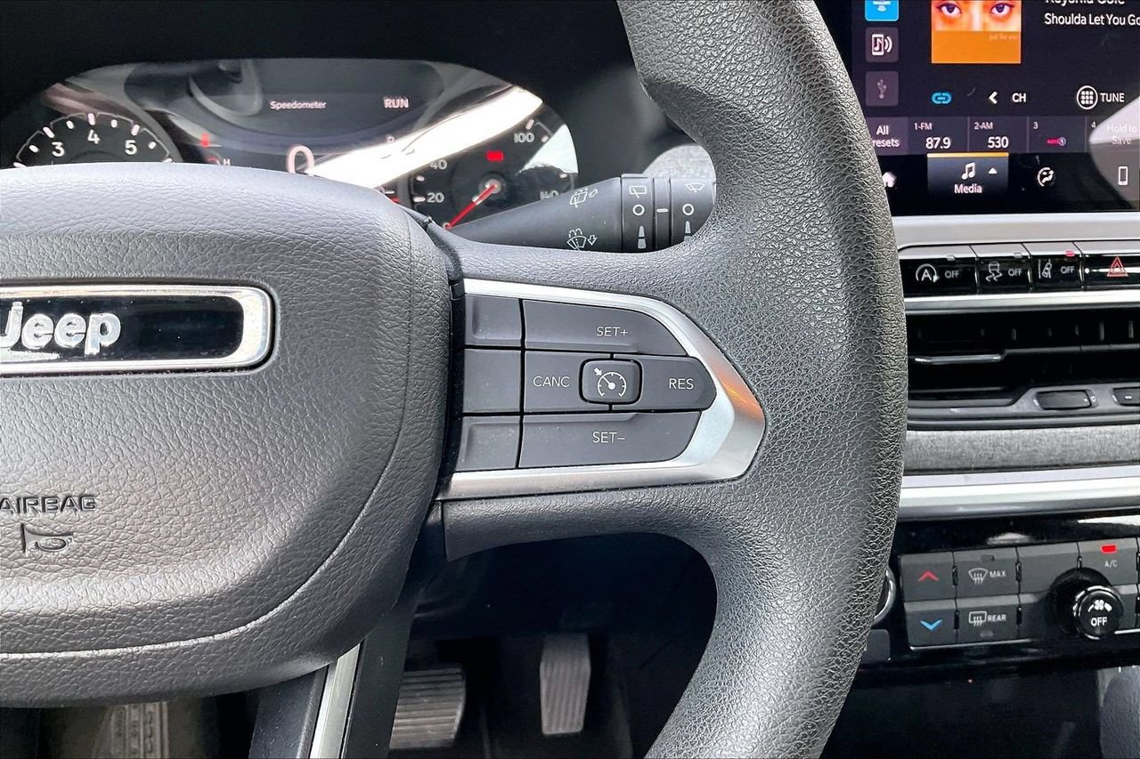 Used 2023 Jeep Compass Sport AWD/4WD image 30