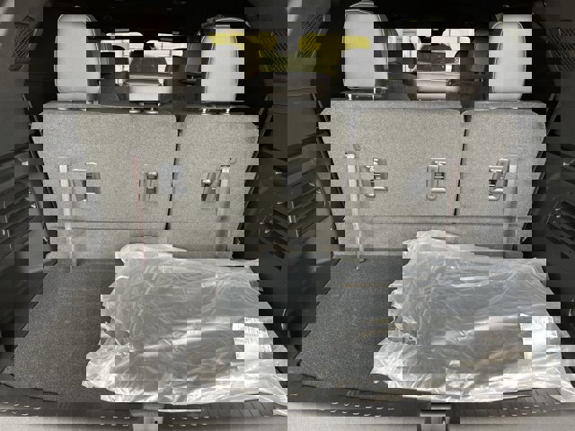 Used 2024 Chevrolet Traverse LT w/ Midnight/Sport Edition image 26