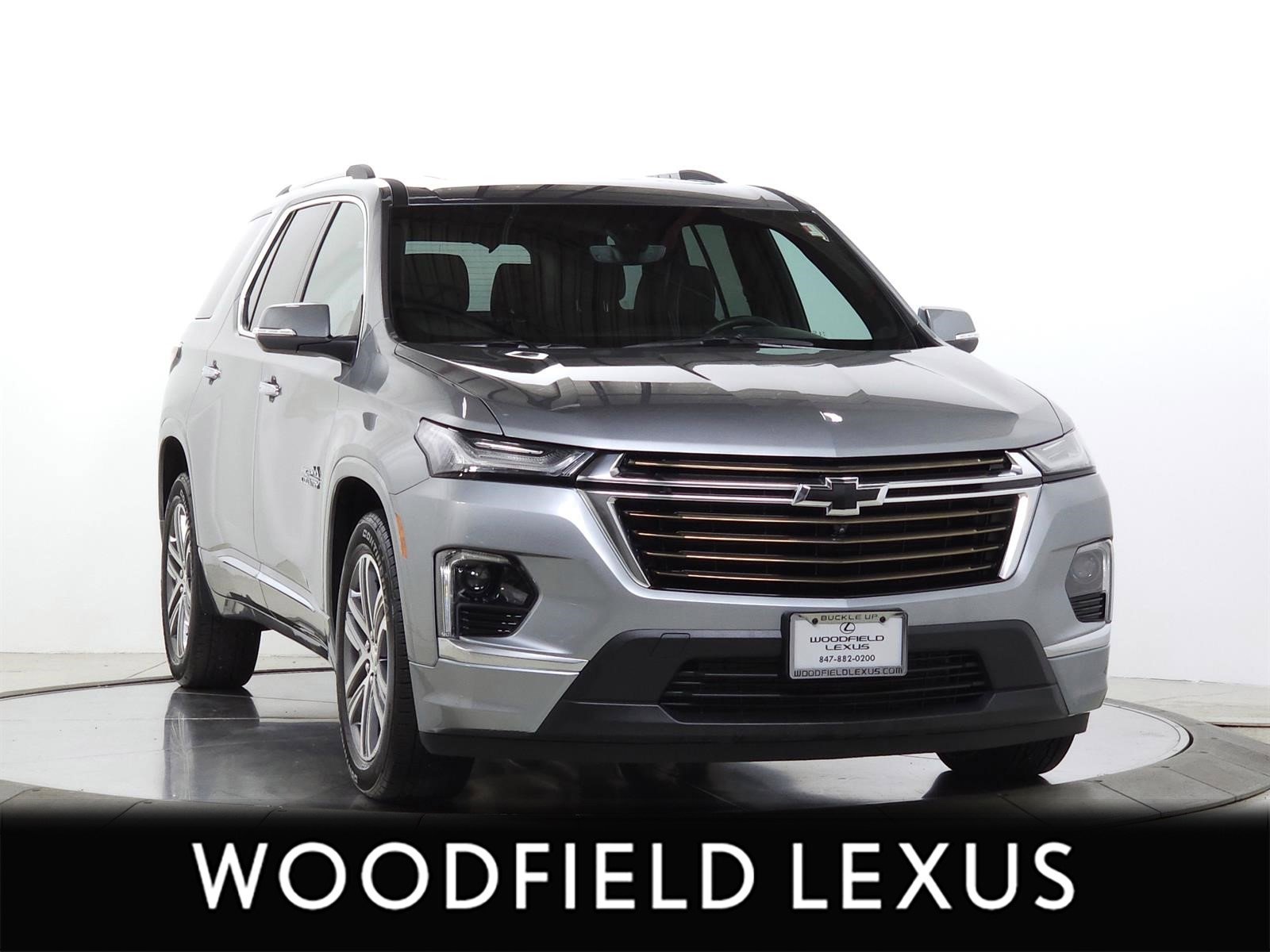 Used 2023 Chevrolet Traverse High Country w/ LPO, Floor Liner Package AWD/4WD image 1