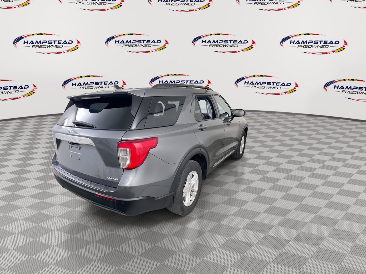 Used 2022 Ford Explorer XLT w/ Equipment Group 202A AWD/4WD image 8