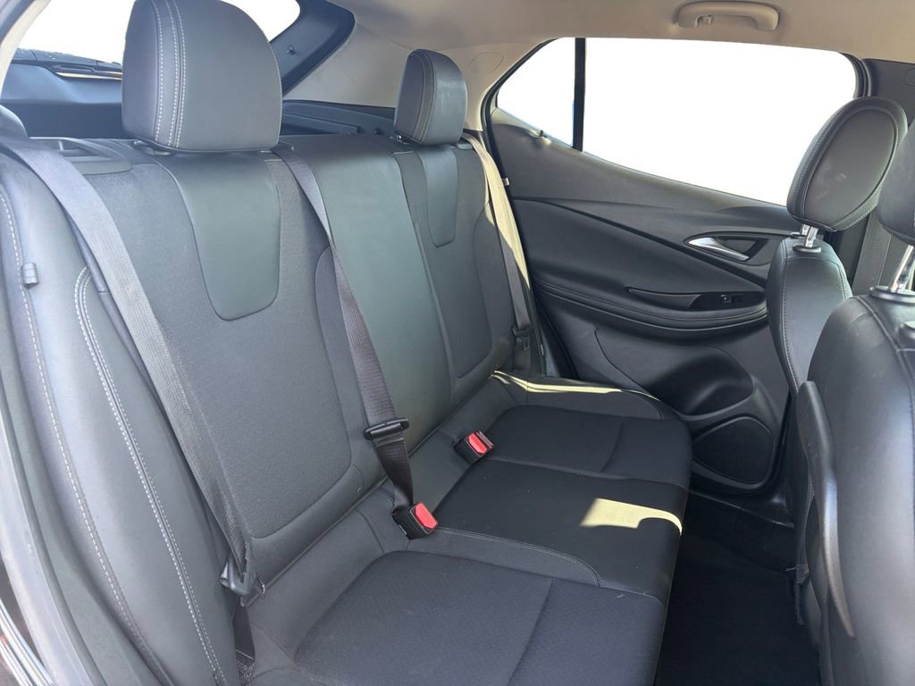Certified 2022 Buick Encore GX Preferred w/ Cold Weather Comfort Package FWD image 18
