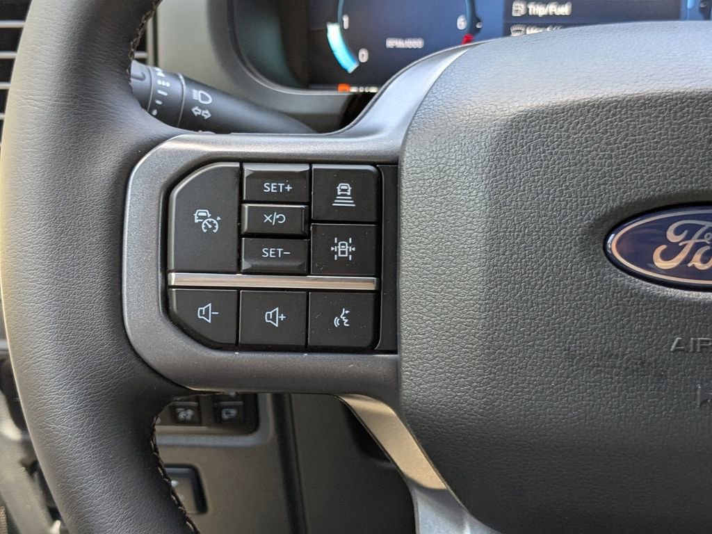 New 2025 Ford F150 Lariat w/ Equipment Group 502A High image 43