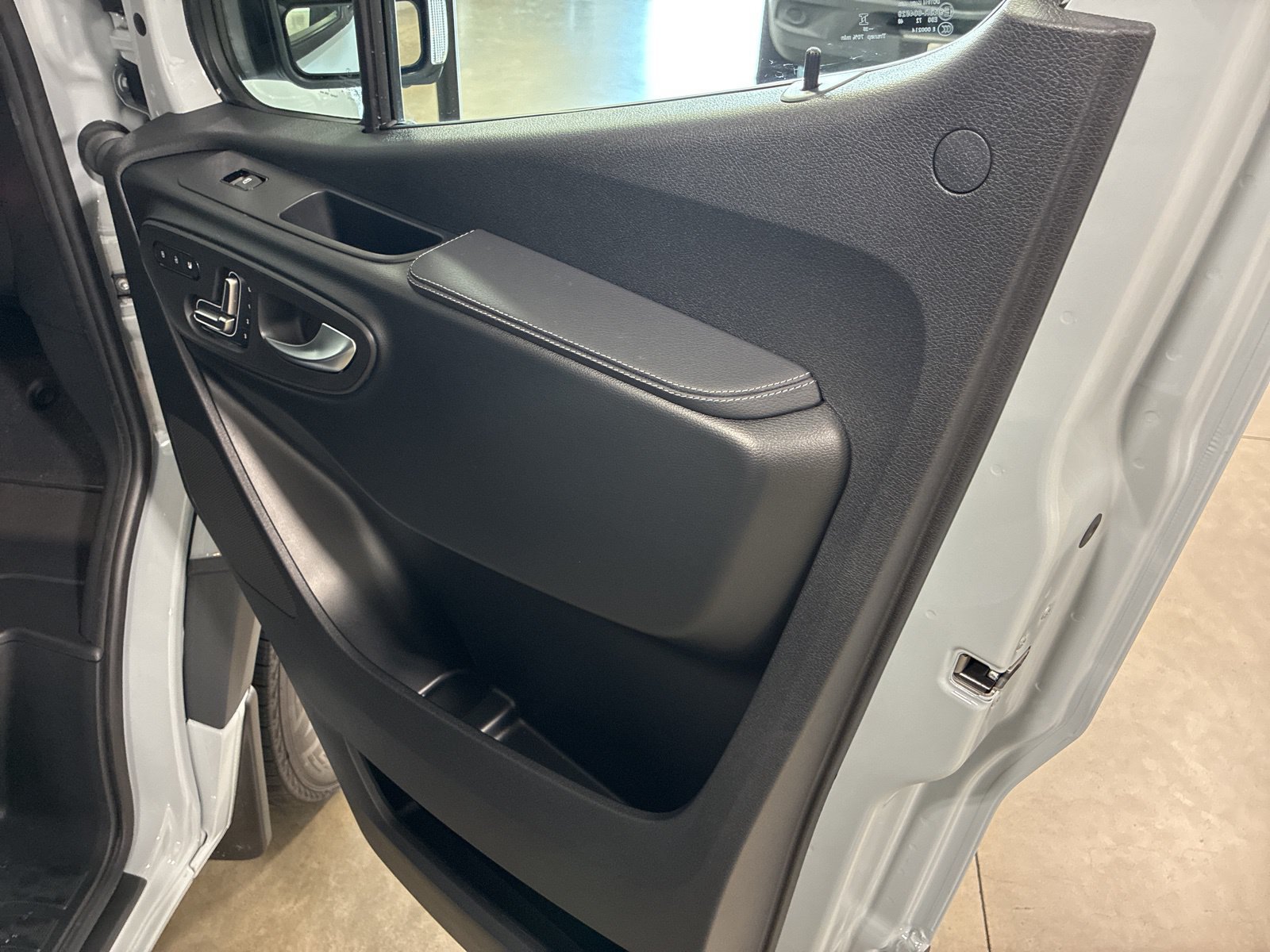 New 2025 Mercedes-Benz Sprinter 2500 image 12