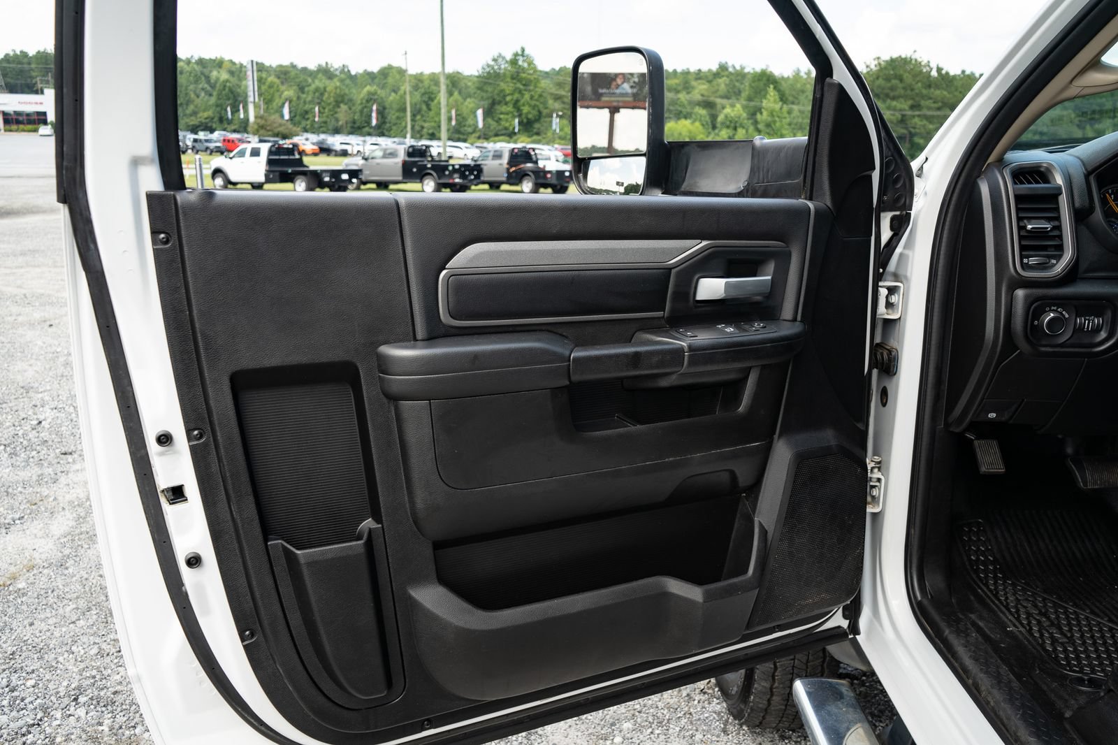Used 2019 RAM 5500 Tradesman AWD/4WD image 15