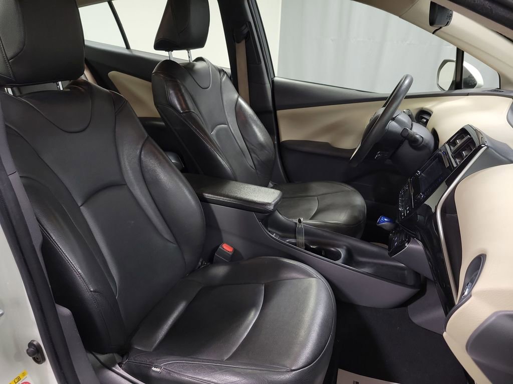 Used 2017 Toyota Prius Two image 25
