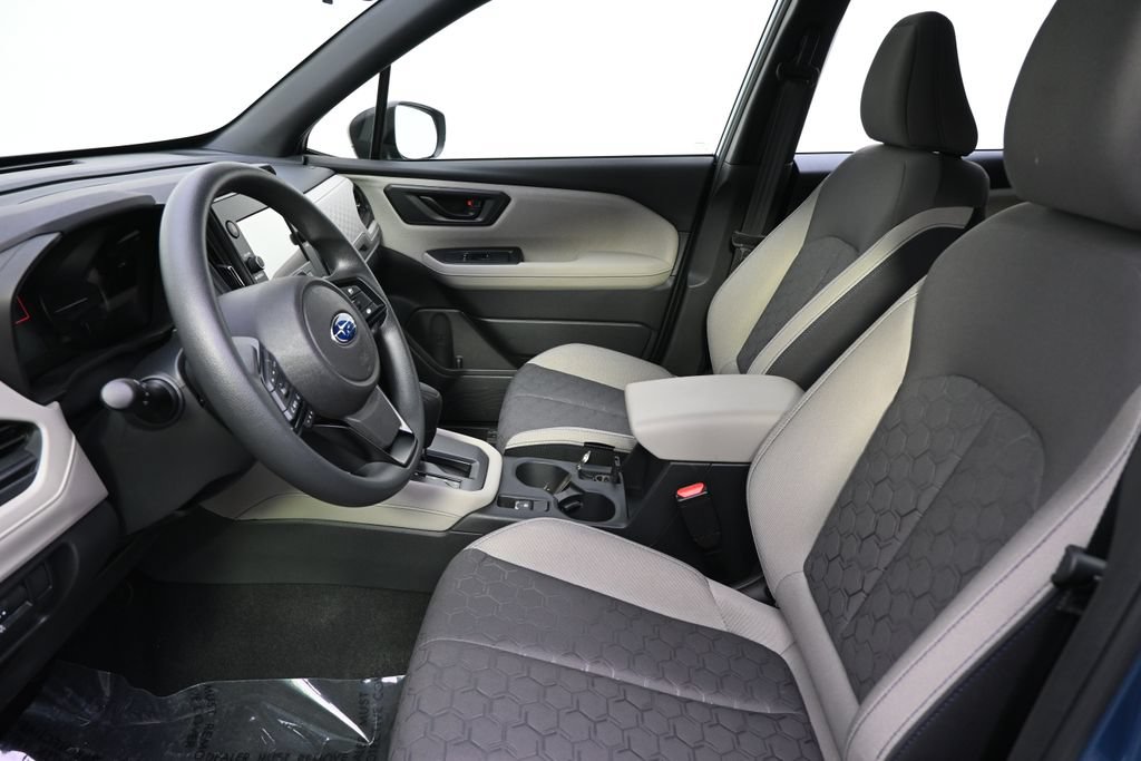 Used 2025 Subaru Forester AWD/4WD image 13