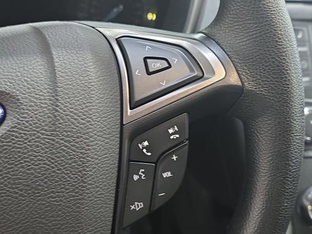 Used 2017 Ford Fusion SE image 19