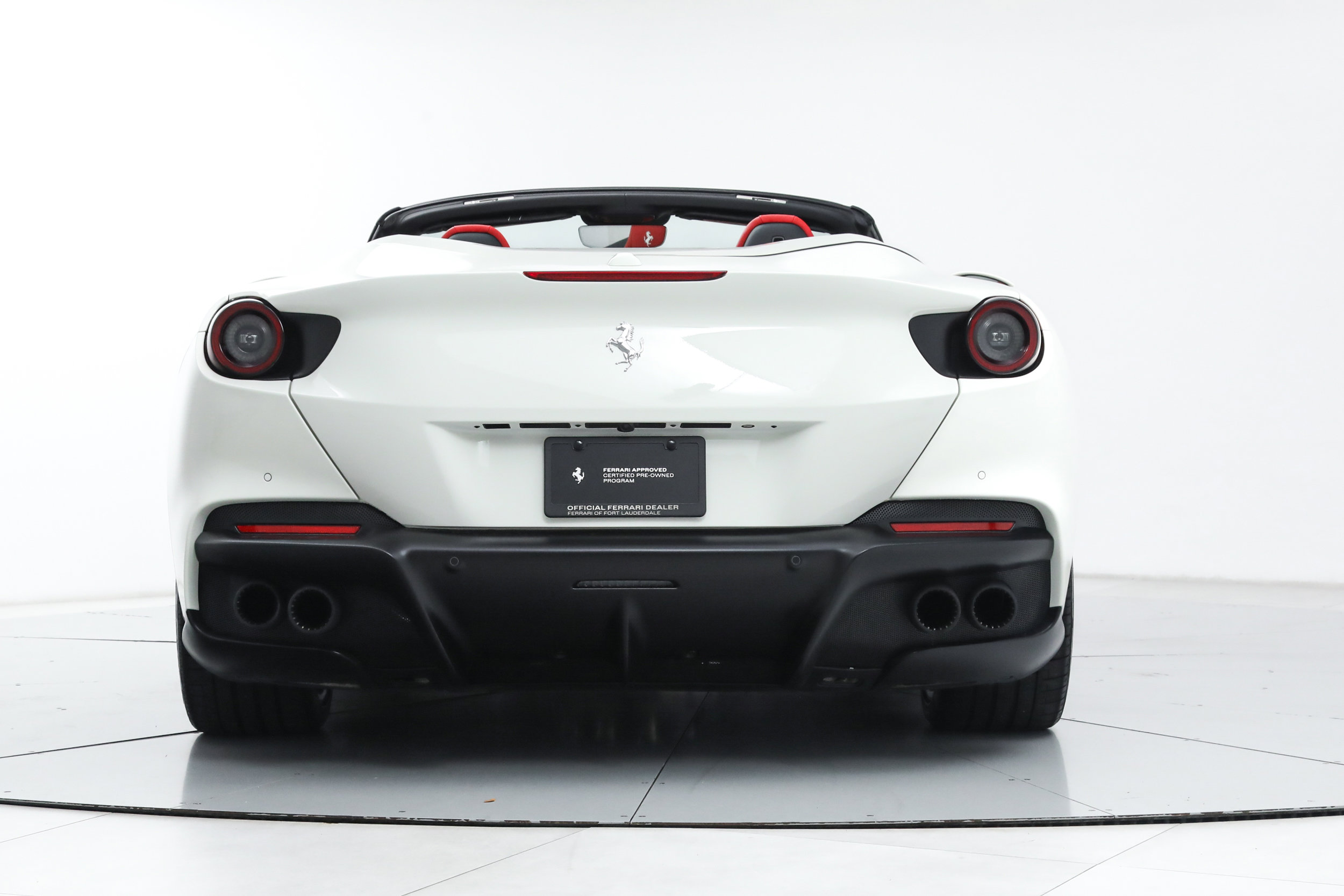 Certified 2022 Ferrari Portofino M RWD image 9