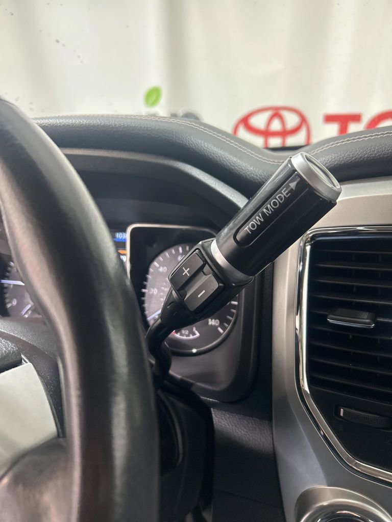 Used 2019 Nissan Titan PRO-4X AWD/4WD image 27