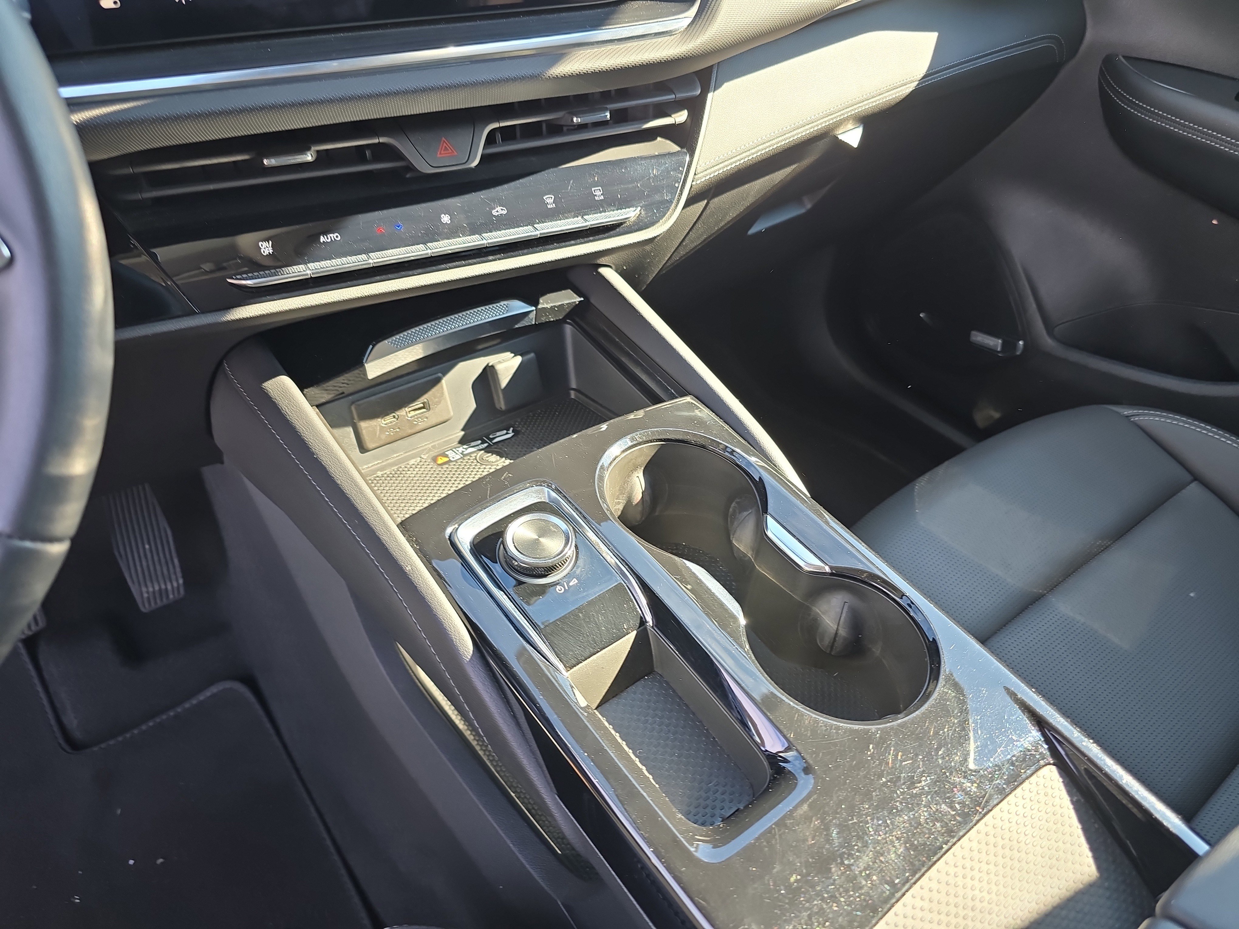 Used 2025 Buick Envision Preferred image 29