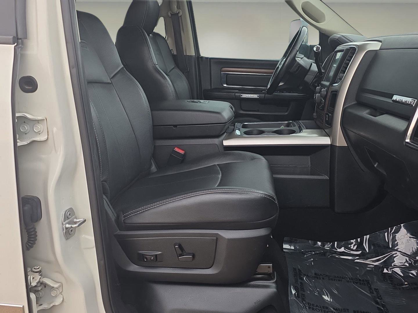 Used 2018 RAM 2500 Laramie w/ Convenience Group image 15